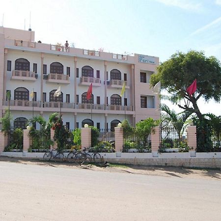 Hotel Fort View Tikamgarh Экстерьер фото
